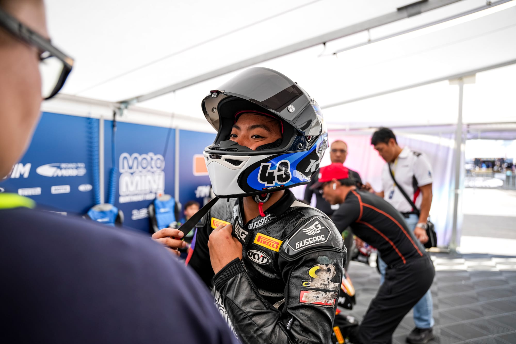 Two Young Filipino Riders join the FIM MotoMini World Series 2025 in Valencia