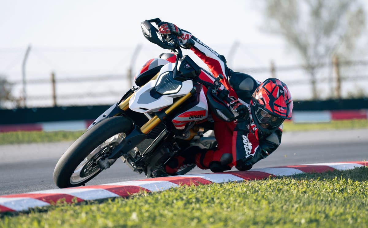DUCATI UNVEILS NEW HYPERMOTARD V2: LIGHTEST, MOST POWERFUL HYPER – 20TH ANNIV MODEL