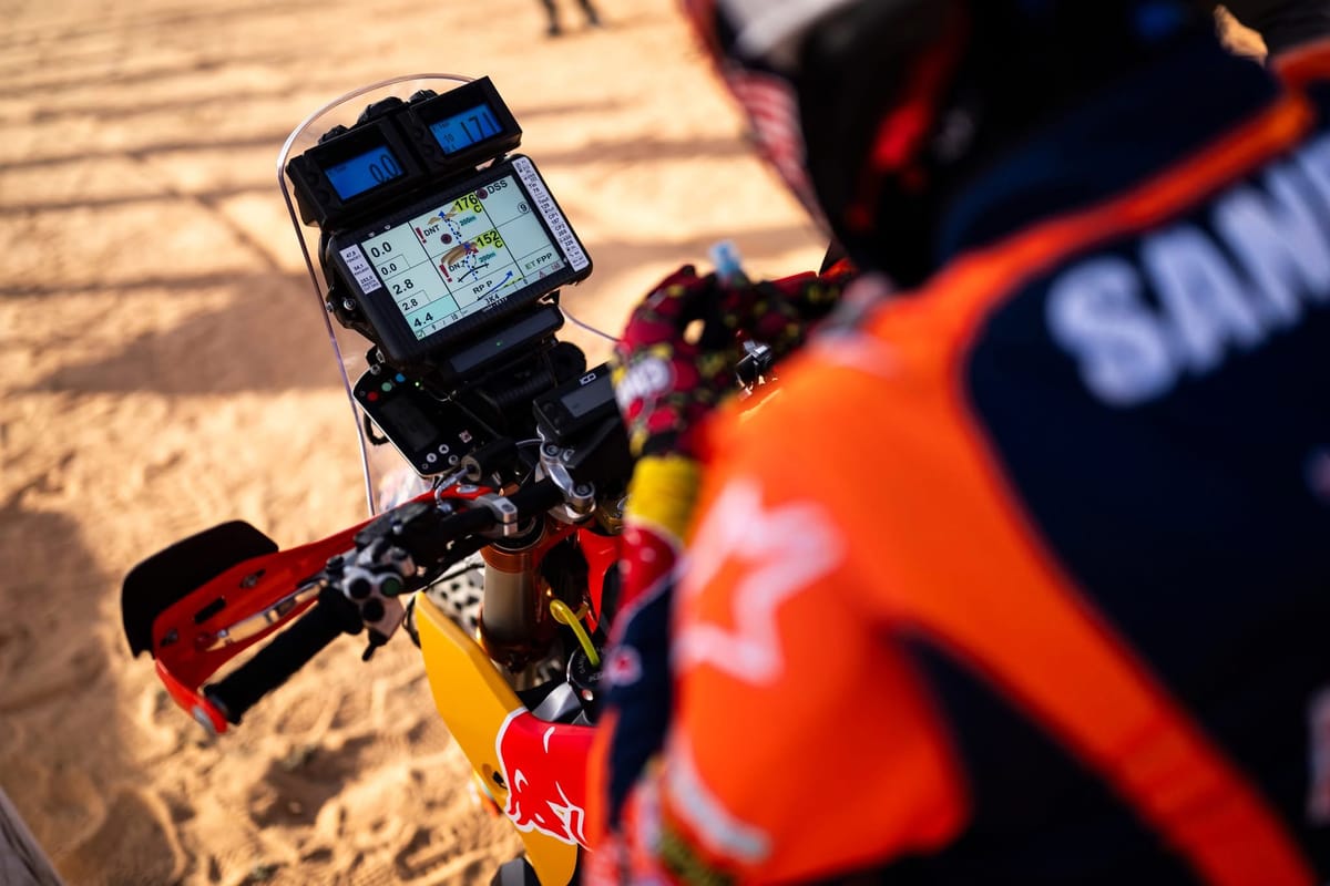 Intro to Dakar Rally for beginners: Stages, Road Book and Categories.
